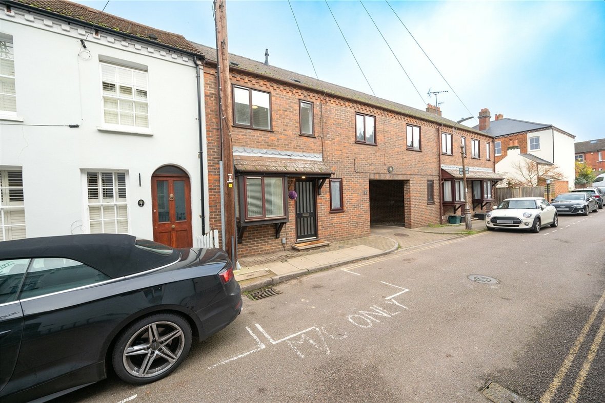 2 Bedroom House Let AgreedHouse Let Agreed in Bedford Road, St. Albans, Hertfordshire - View 15 - Collinson Hall