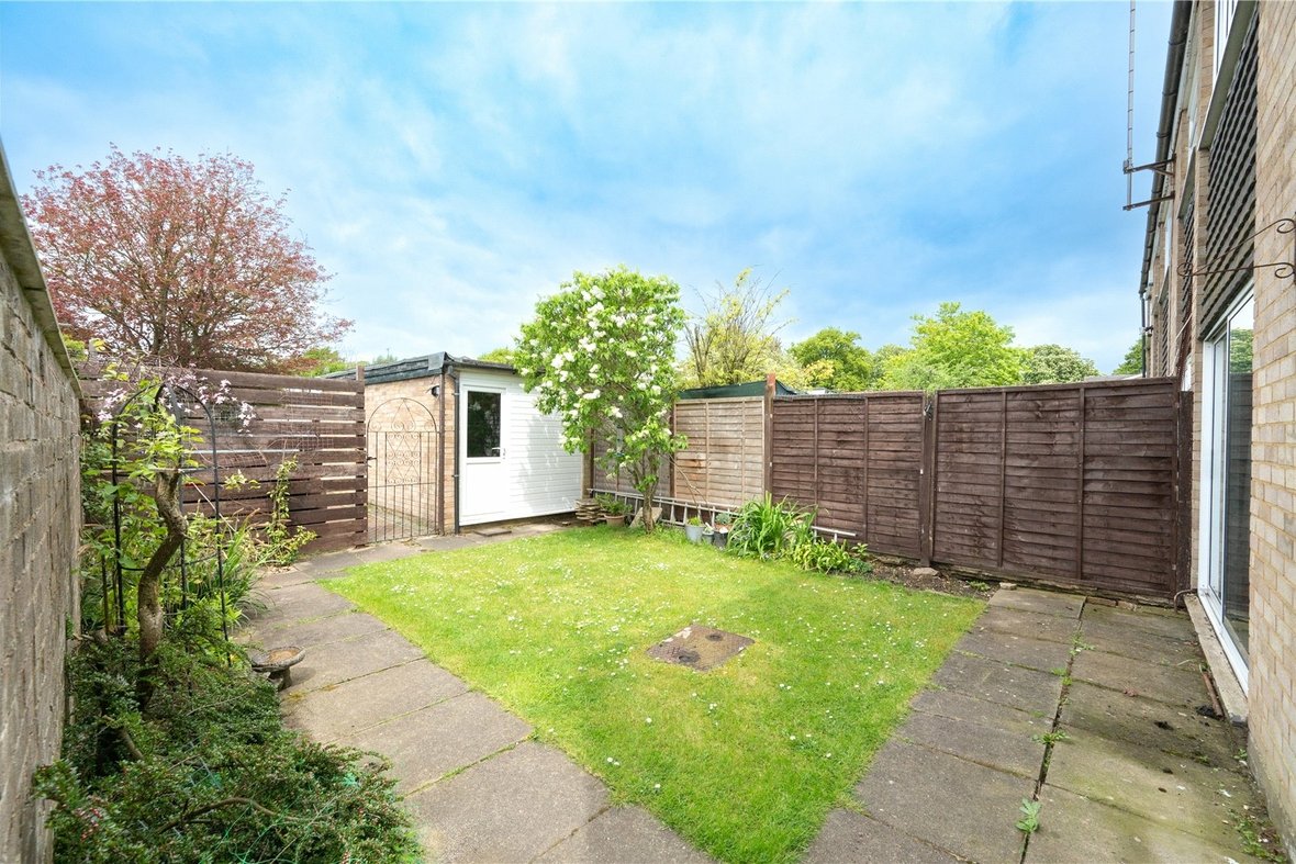 3 Bedroom House Sold Subject to ContractHouse Sold Subject to Contract in New House Park, St. Albans, Hertfordshire - View 16 - Collinson Hall