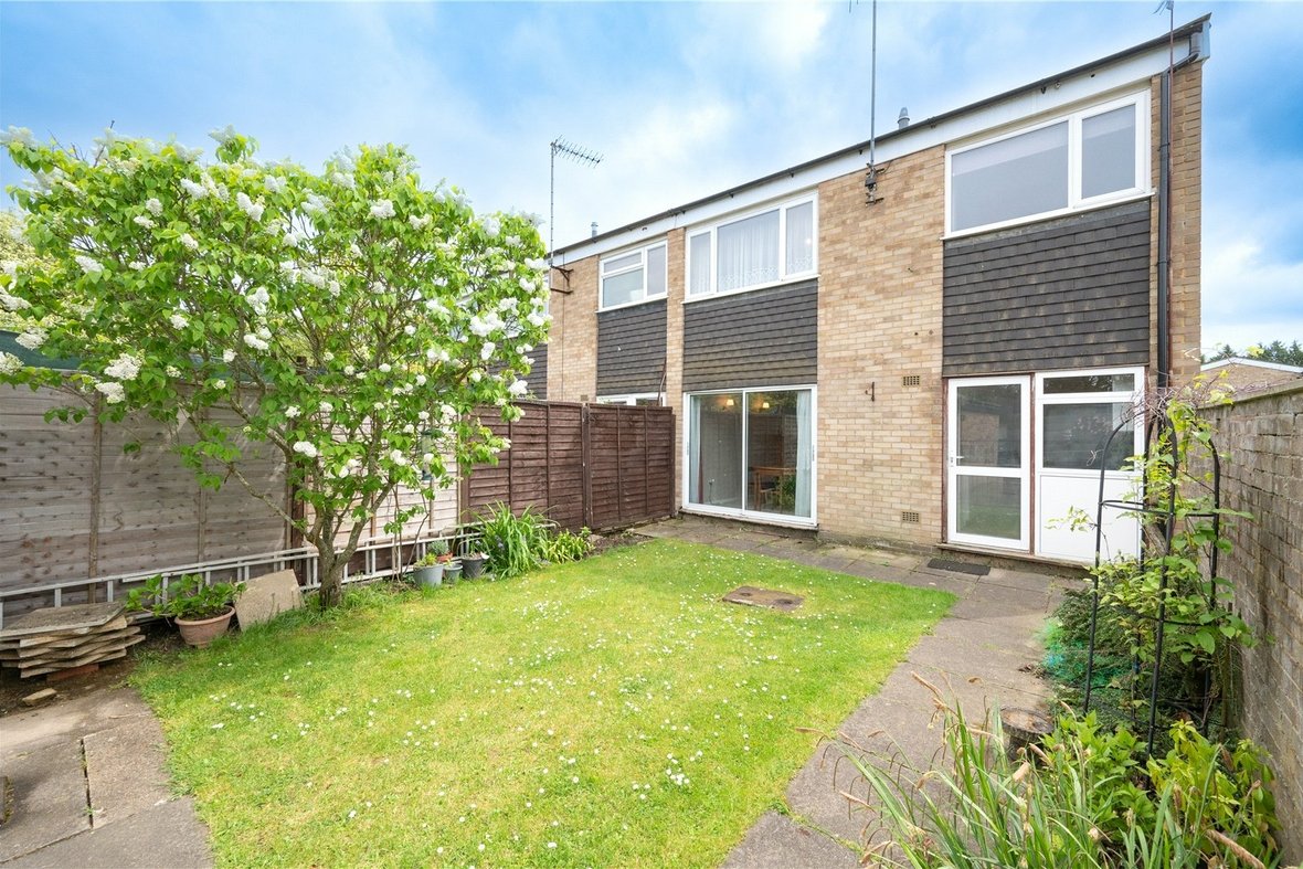 3 Bedroom House Sold Subject to ContractHouse Sold Subject to Contract in New House Park, St. Albans, Hertfordshire - View 10 - Collinson Hall