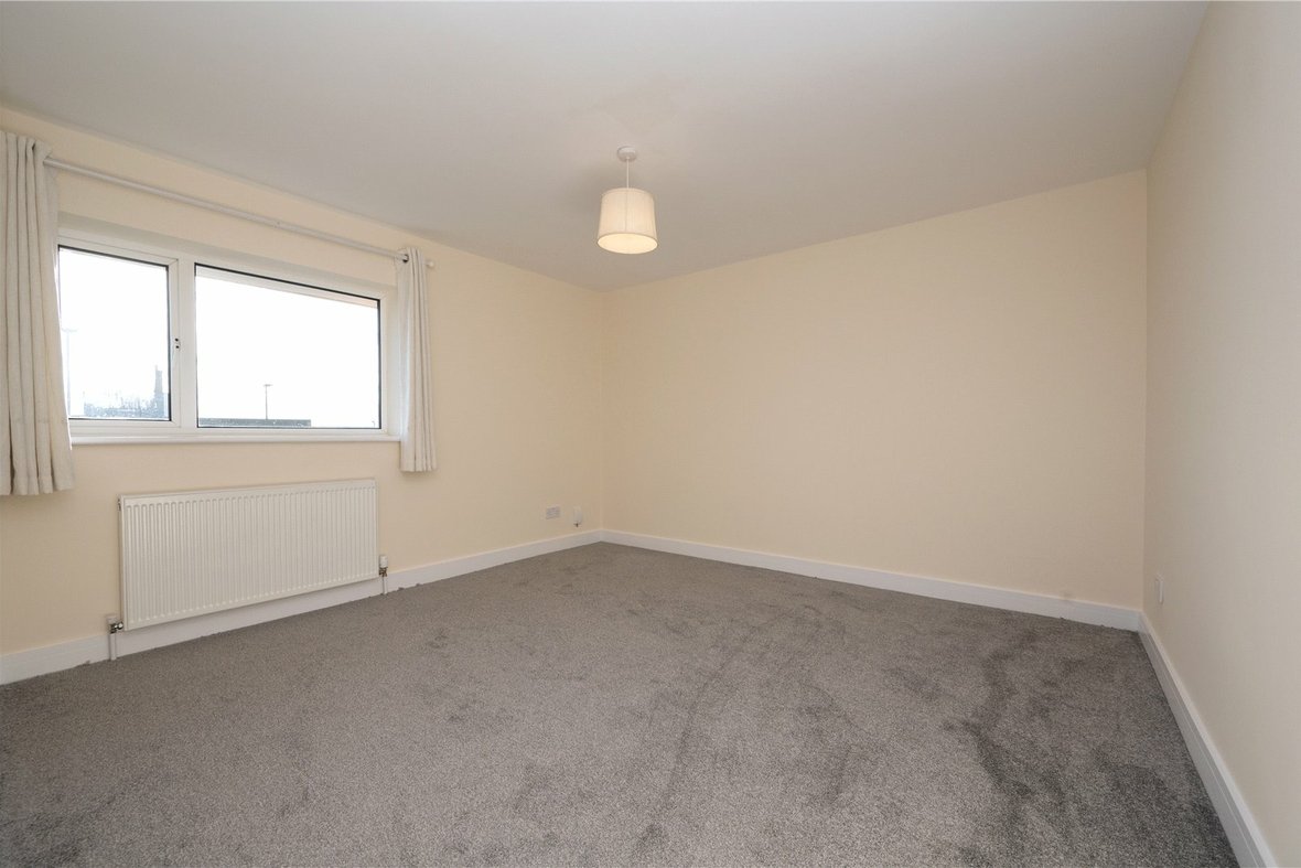 3 Bedroom House LetHouse Let in Drakes Drive, St. Albans, Hertfordshire - View 8 - Collinson Hall