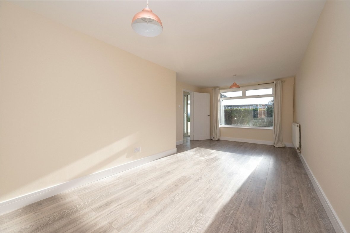3 Bedroom House LetHouse Let in Drakes Drive, St. Albans, Hertfordshire - View 11 - Collinson Hall