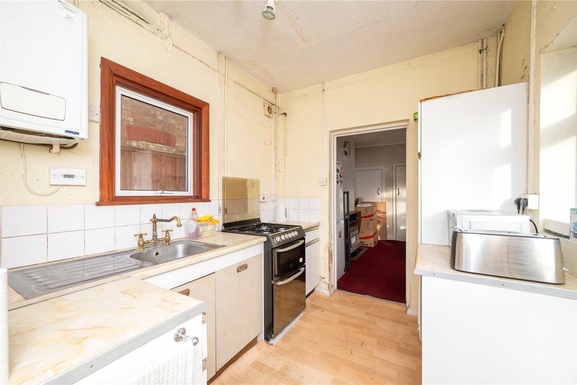 4 Bedroom House For SaleHouse For Sale in Brampton Road, St. Albans, Hertfordshire - View 7 - Collinson Hall