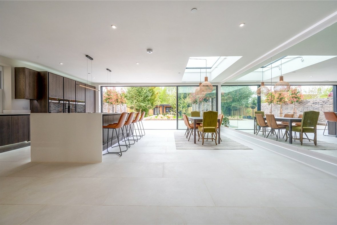 5 Bedroom House For SaleHouse For Sale in Brampton Road, St. Albans, Hertfordshire - View 7 - Collinson Hall
