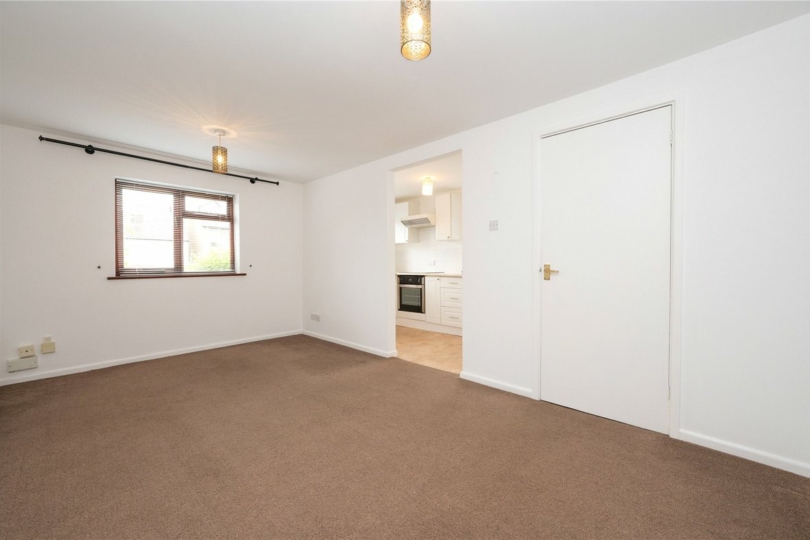 1 Bedroom Apartment Let AgreedApartment Let Agreed in Oswald Road, St. Albans, Hertfordshire - View 7 - Collinson Hall