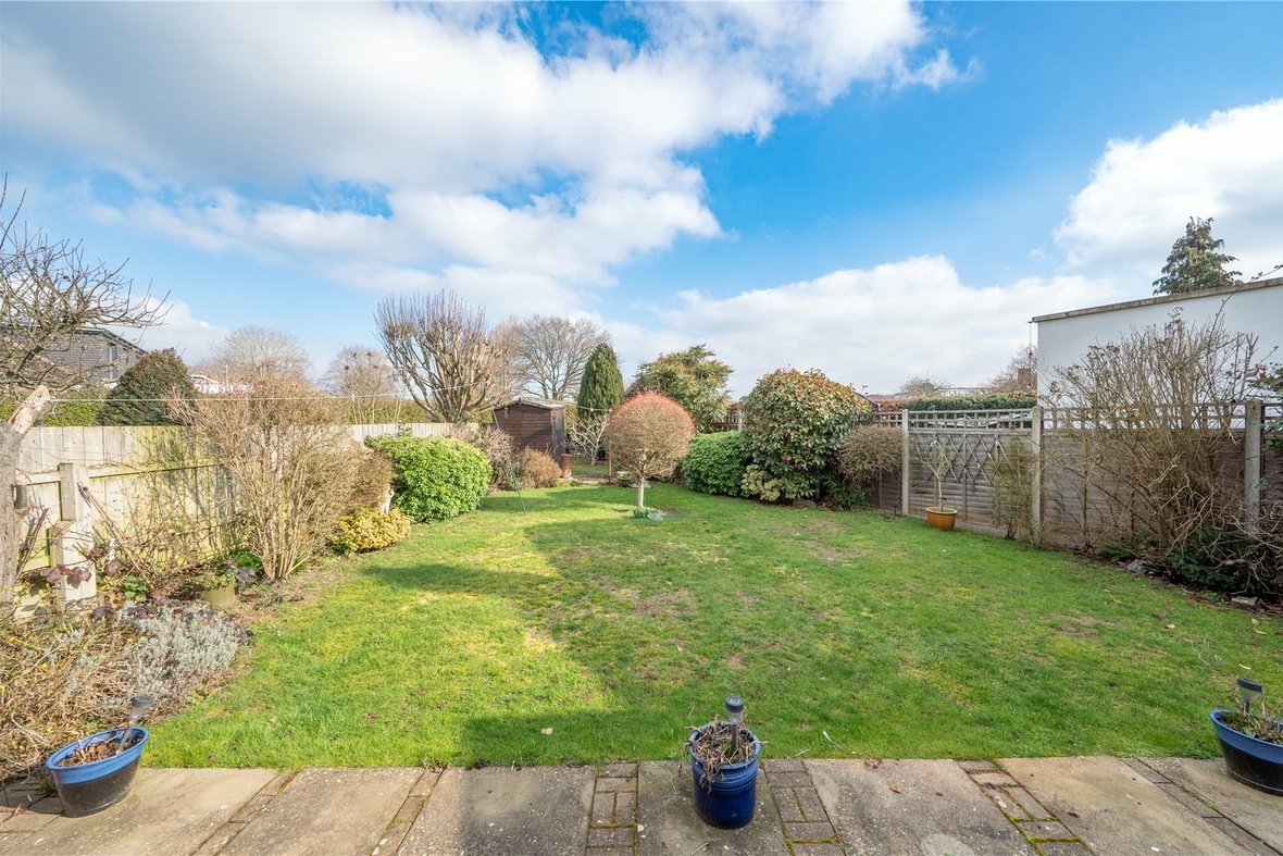 2 Bedroom Bungalow Sold Subject to ContractBungalow Sold Subject to Contract in East Close, St. Albans, Hertfordshire - View 9 - Collinson Hall