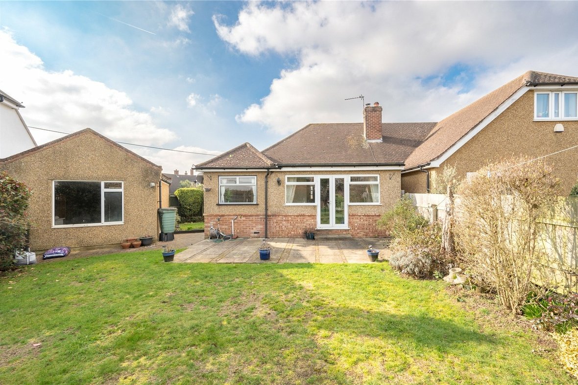 2 Bedroom Bungalow Sold Subject to ContractBungalow Sold Subject to Contract in East Close, St. Albans, Hertfordshire - View 13 - Collinson Hall