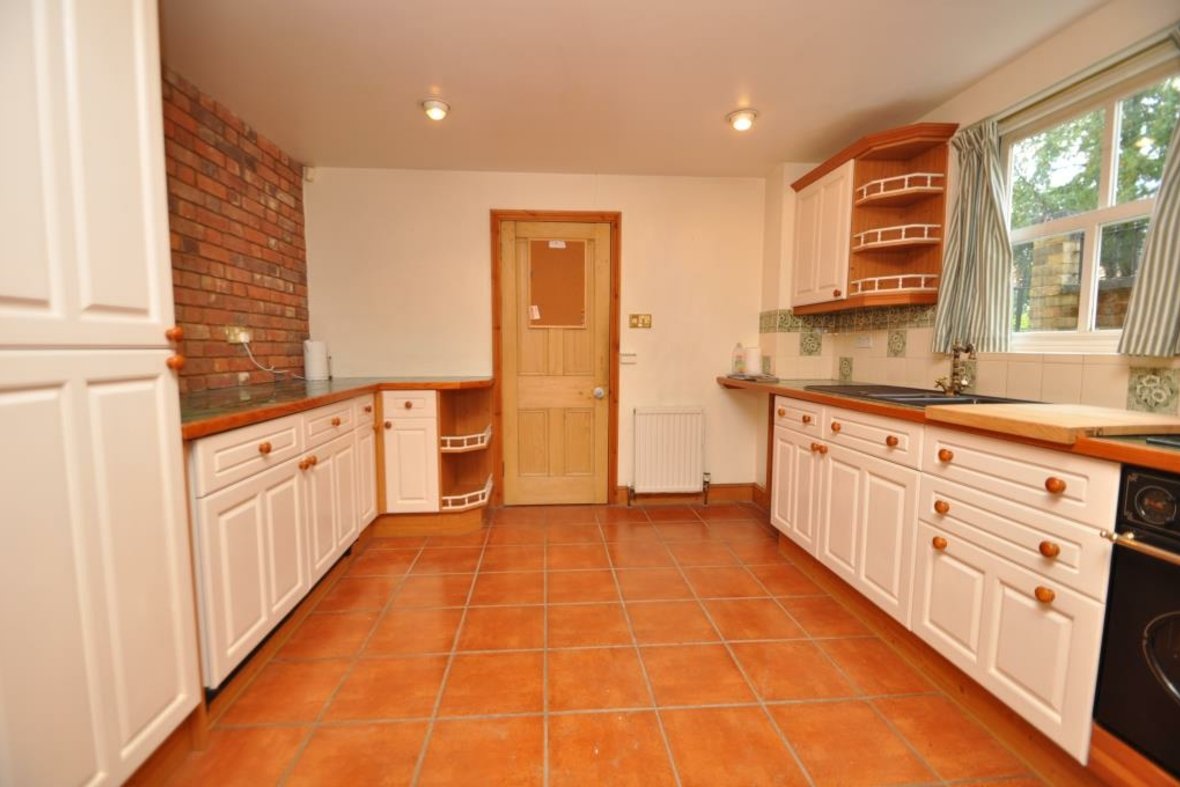 3 Bedroom House Let Agreed in Bardwell Road, St. Albans, Hertfordshire - View 2 - Collinson Hall