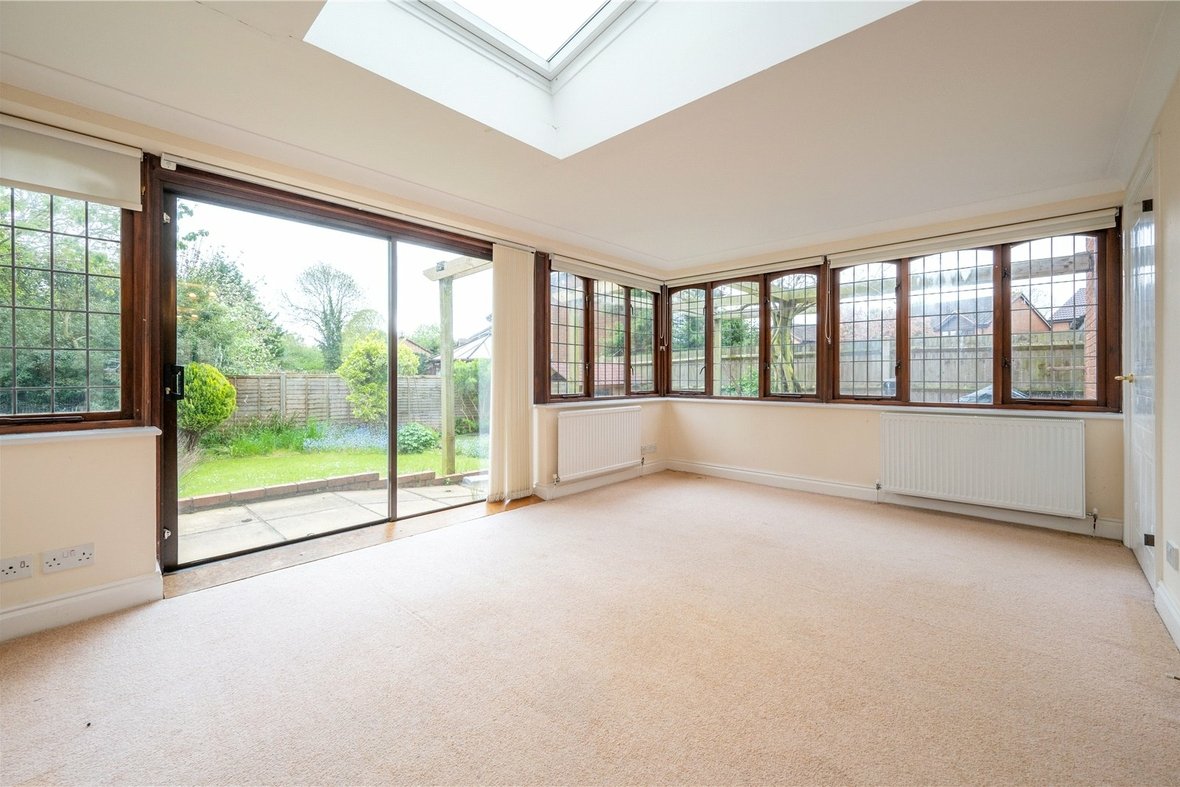 4 Bedroom House Let AgreedHouse Let Agreed in Chancery Close, St. Albans, Hertfordshire - View 5 - Collinson Hall
