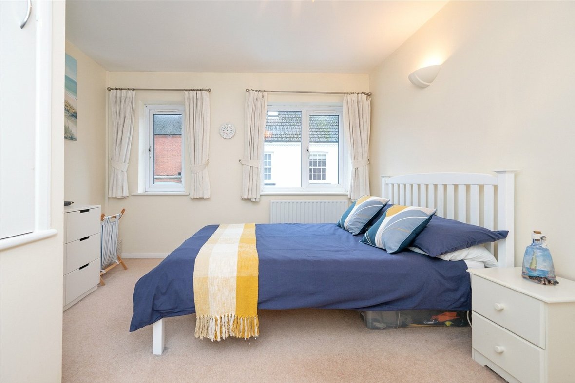2 Bedroom House Sold Subject to ContractHouse Sold Subject to Contract in Bedford Road, St. Albans, Hertfordshire - View 6 - Collinson Hall