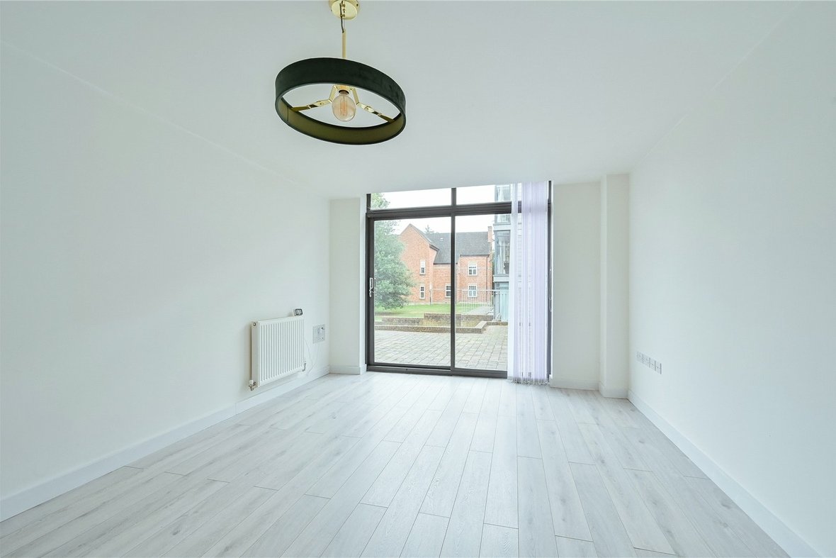 1 Bedroom Apartment New InstructionApartment New Instruction in Whitley Court Newsom Place, Hatfield Road, St. Albans - View 3 - Collinson Hall