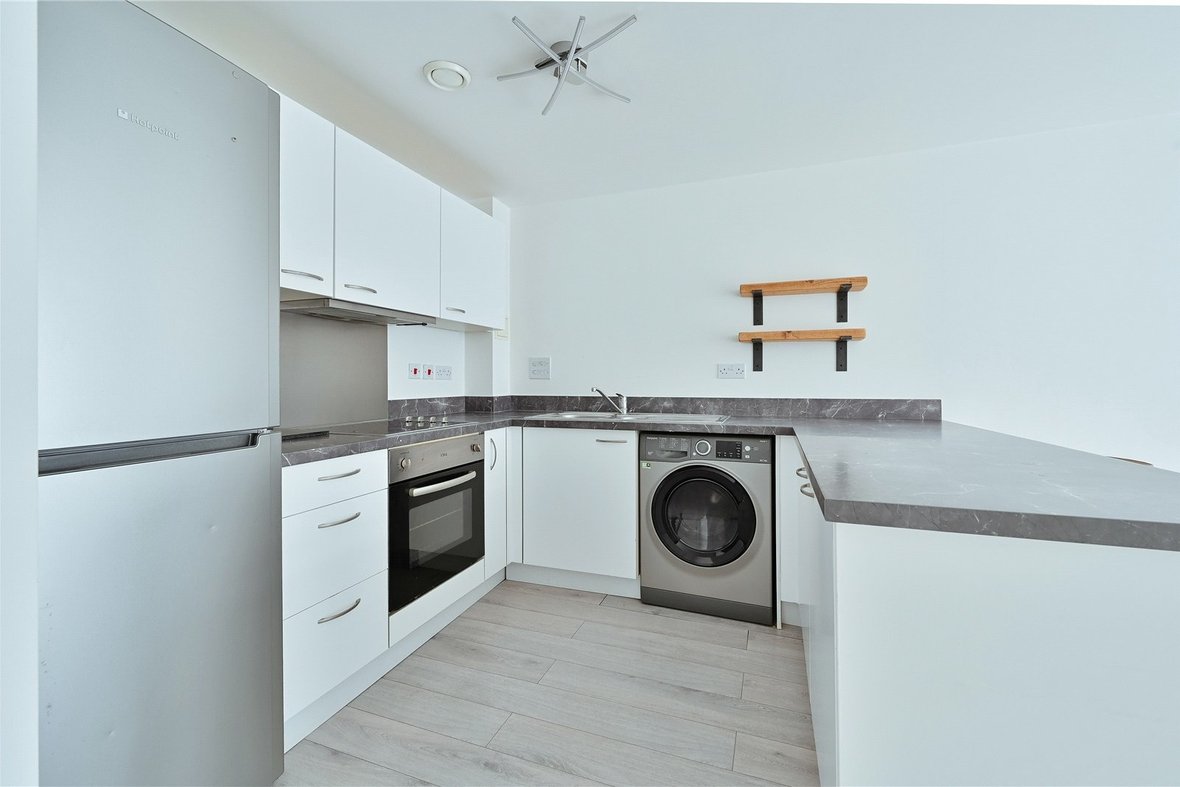 1 Bedroom Apartment New InstructionApartment New Instruction in Whitley Court Newsom Place, Hatfield Road, St. Albans - View 8 - Collinson Hall
