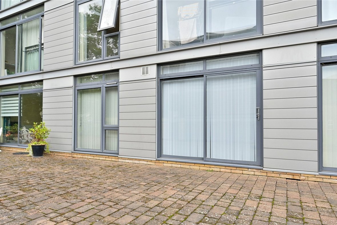 1 Bedroom Apartment New InstructionApartment New Instruction in Whitley Court Newsom Place, Hatfield Road, St. Albans - View 12 - Collinson Hall