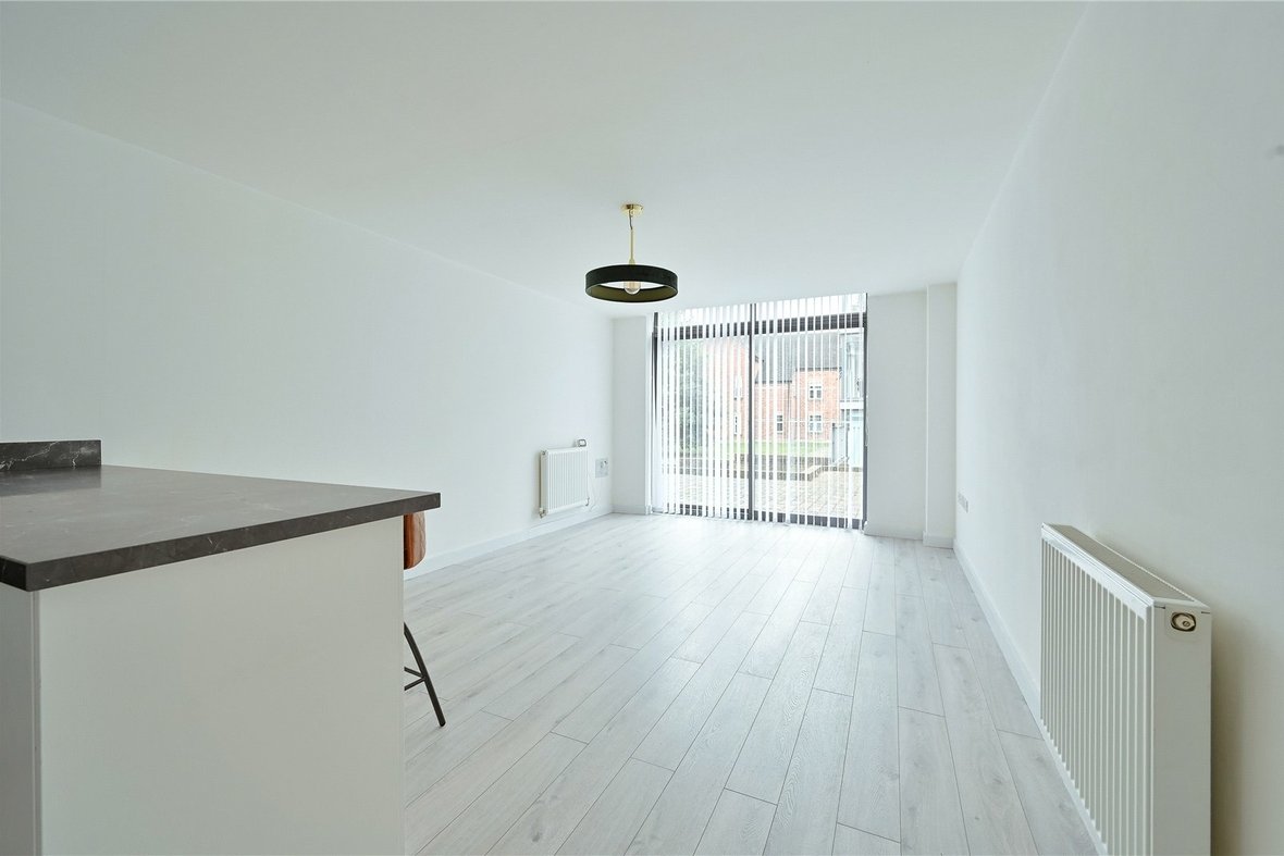 1 Bedroom Apartment New InstructionApartment New Instruction in Whitley Court Newsom Place, Hatfield Road, St. Albans - View 10 - Collinson Hall