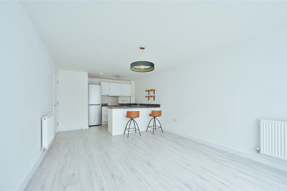 1 Bedroom Apartment New InstructionApartment New Instruction in Whitley Court Newsom Place, Hatfield Road, St. Albans - View 11 - Collinson Hall
