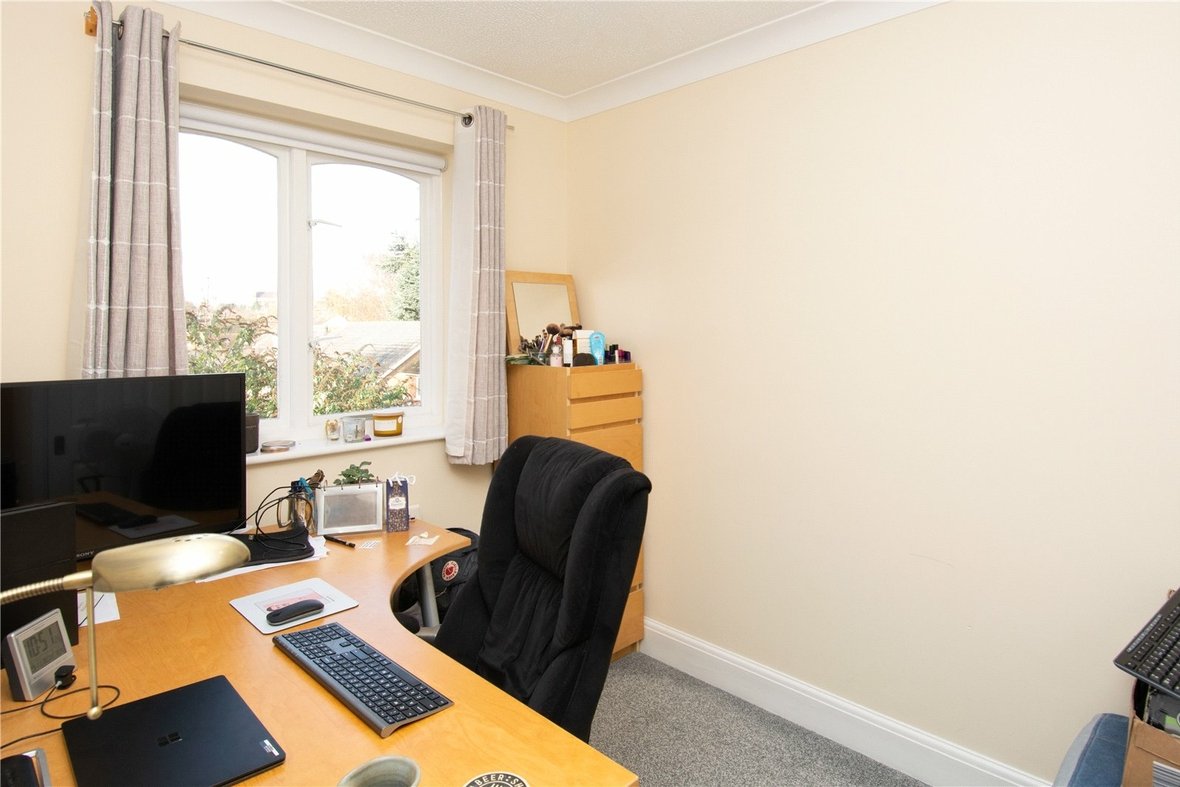 2 Bedroom House Let AgreedHouse Let Agreed in Millers Rise, St. Albans, Hertfordshire - View 8 - Collinson Hall