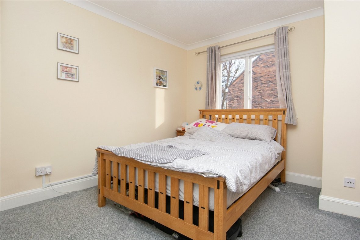 2 Bedroom House Let AgreedHouse Let Agreed in Millers Rise, St. Albans, Hertfordshire - View 7 - Collinson Hall