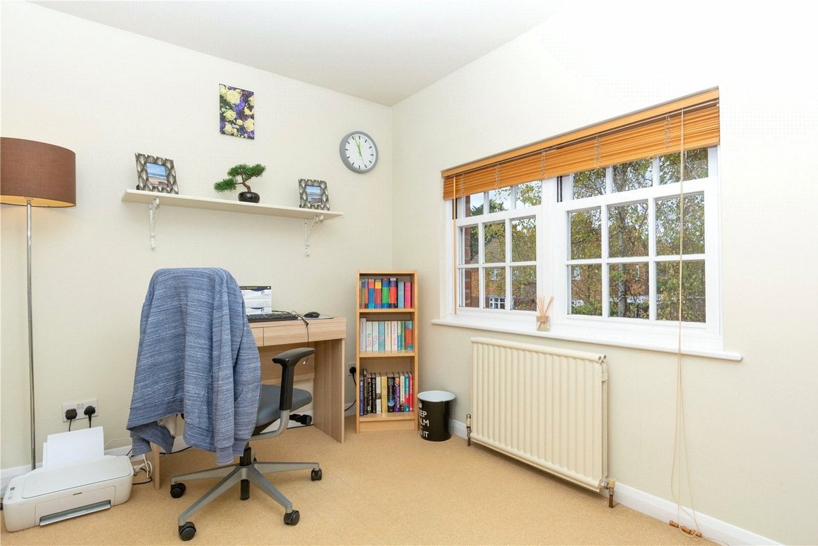 3 Bedroom House Let AgreedHouse Let Agreed in High Street, London Colney, St. Albans - View 17 - Collinson Hall