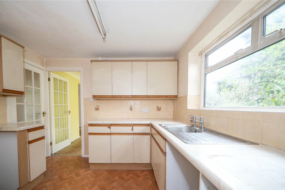 3 Bedroom House Sold Subject to ContractHouse Sold Subject to Contract in Carisbrooke Road, St. Albans, Hertfordshire - View 7 - Collinson Hall