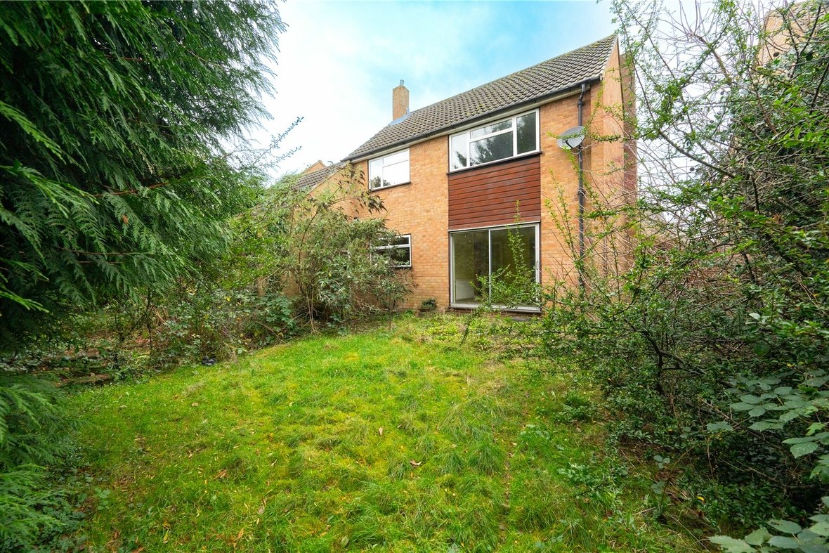 3 Bedroom House Sold Subject to ContractHouse Sold Subject to Contract in Carisbrooke Road, St. Albans, Hertfordshire - View 4 - Collinson Hall