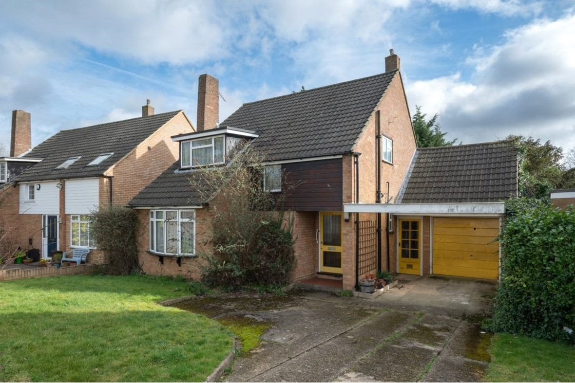 3 Bedroom House Sold Subject to ContractHouse Sold Subject to Contract in Carisbrooke Road, St. Albans, Hertfordshire - View 1 - Collinson Hall