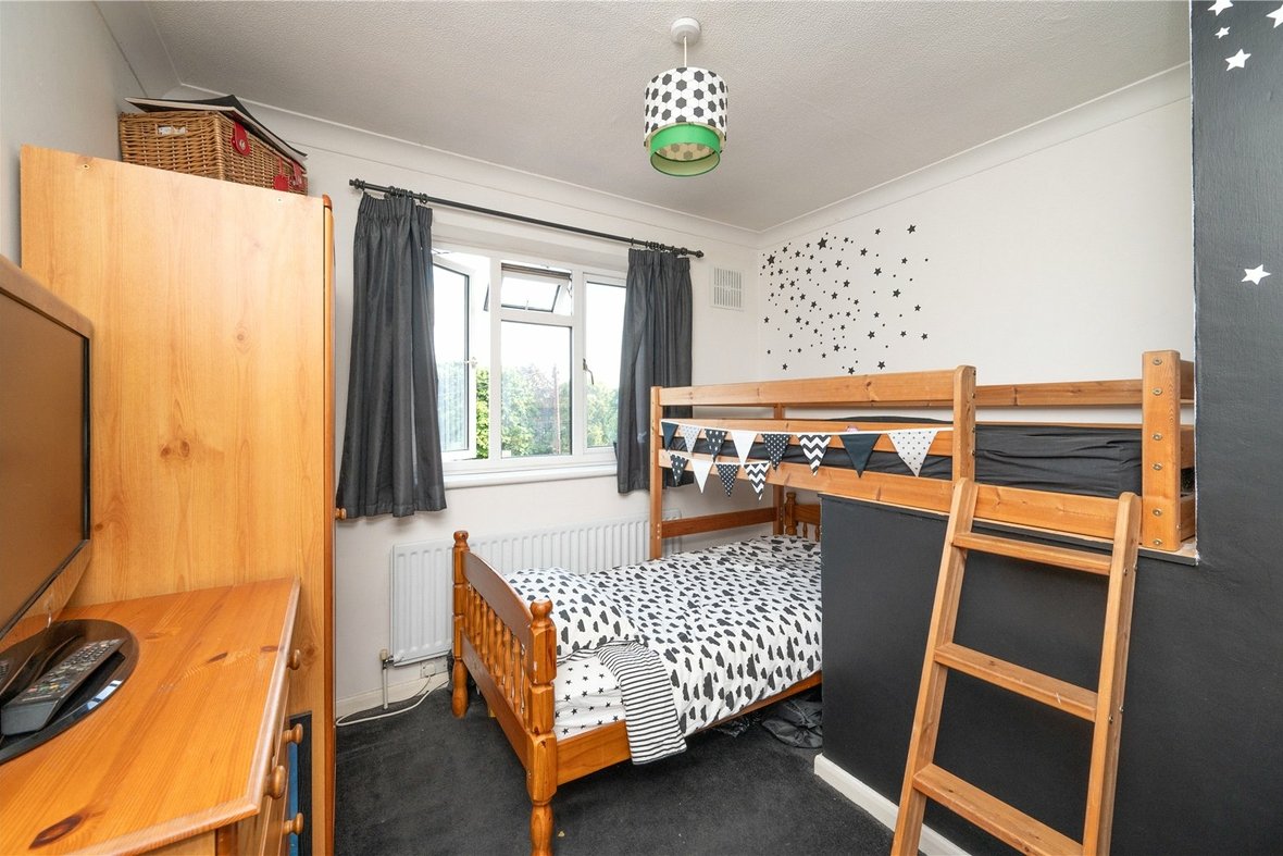 3 Bedroom House ExchangedHouse Exchanged in Holyrood Crescent, St. Albans, Hertfordshire - View 10 - Collinson Hall