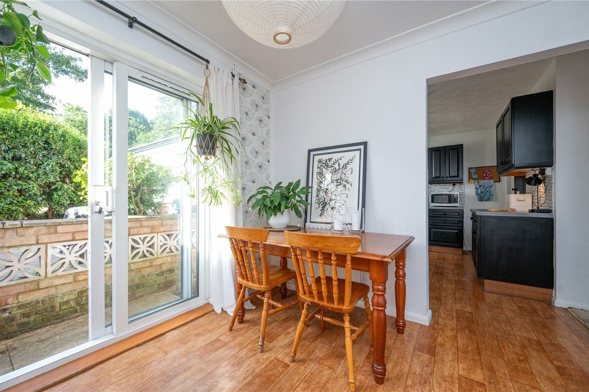 3 Bedroom House ExchangedHouse Exchanged in Holyrood Crescent, St. Albans, Hertfordshire - View 12 - Collinson Hall