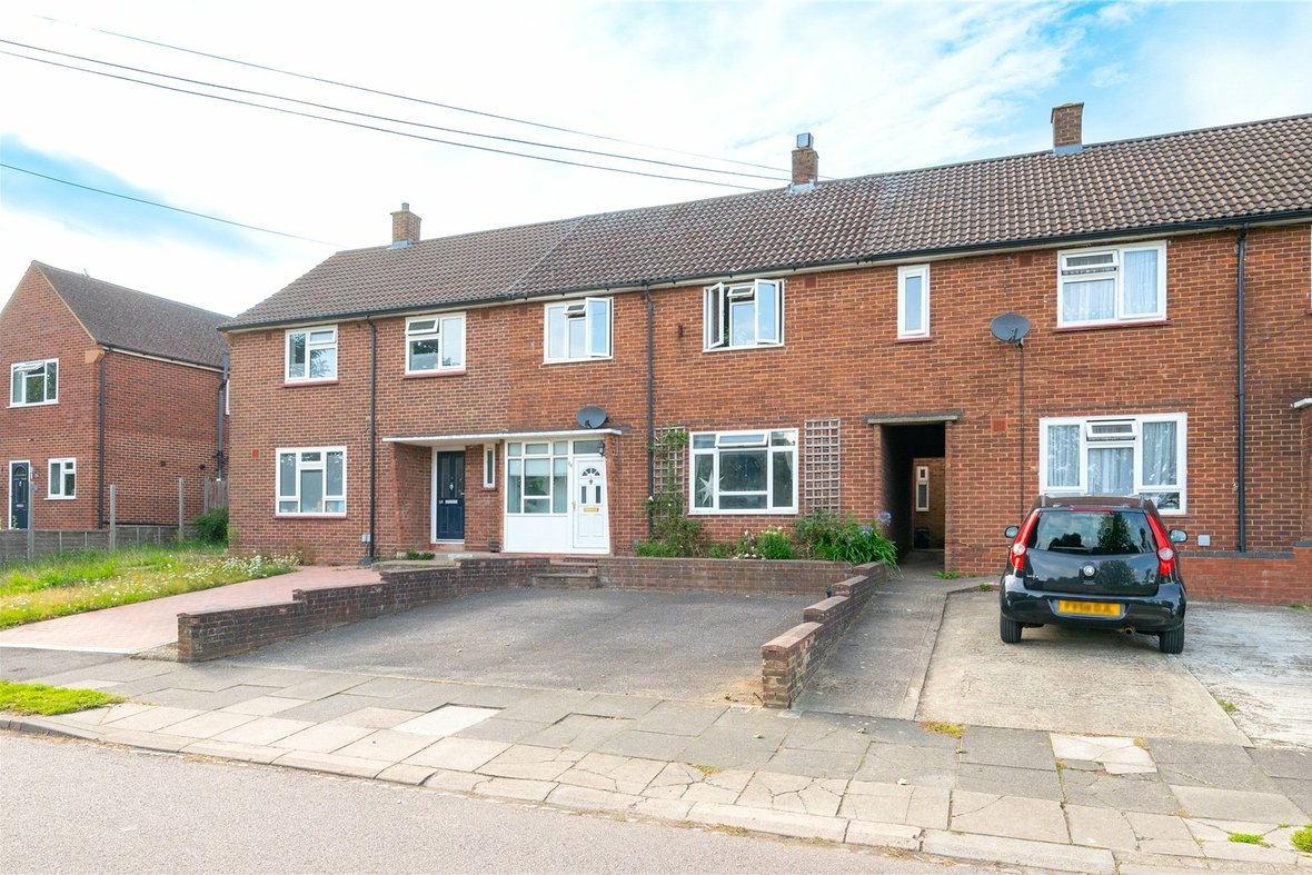 3 Bedroom House ExchangedHouse Exchanged in Holyrood Crescent, St. Albans, Hertfordshire - View 1 - Collinson Hall