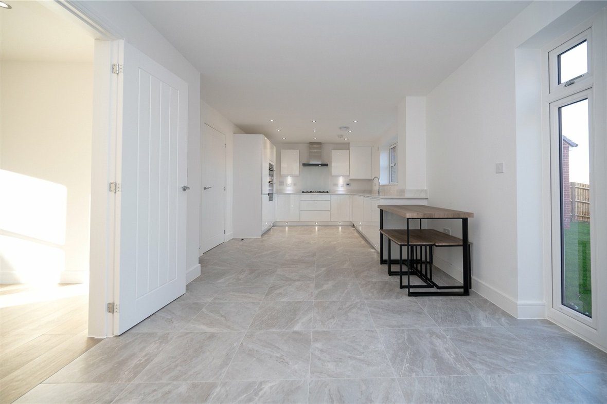 5 Bedroom House New InstructionHouse New Instruction in Osprey Drive, St. Albans, Hertfordshire - View 19 - Collinson Hall