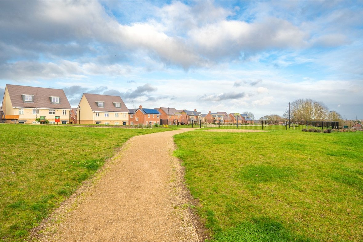 5 Bedroom House For SaleHouse For Sale in Osprey Drive, St. Albans, Hertfordshire - View 19 - Collinson Hall