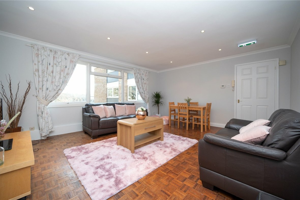 3 Bedroom  Let Let in Abbots Park, St. Albans, Hertfordshire - View 5 - Collinson Hall