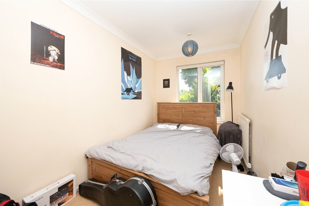 2 Bedroom Apartment Let AgreedApartment Let Agreed in Avondale Court, Upper Lattimore Road, St. Albans - View 4 - Collinson Hall