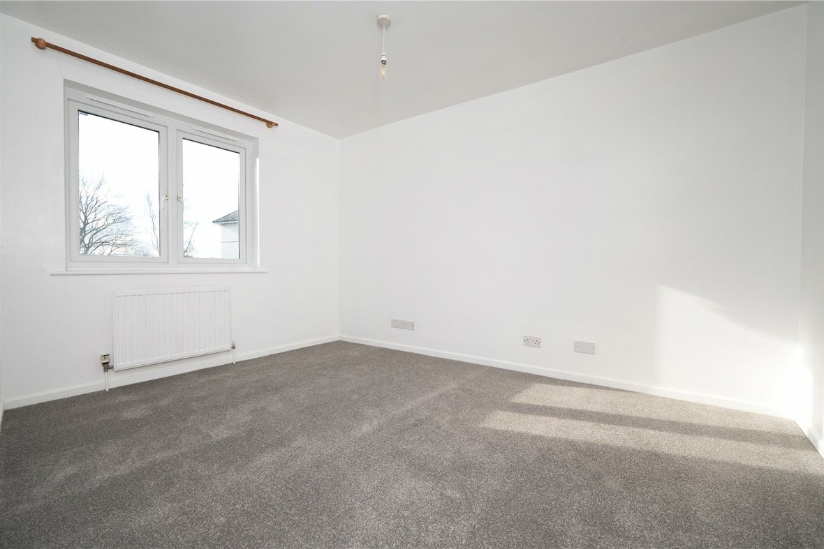 2 Bedroom Apartment To LetApartment To Let in Windsor Court, Park View Close, St. Albans - View 7 - Collinson Hall
