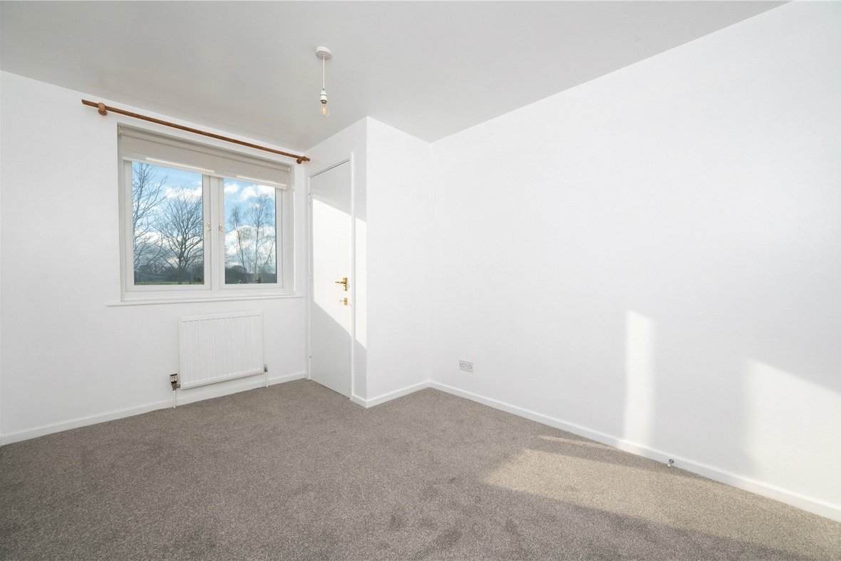 2 Bedroom Apartment To LetApartment To Let in Windsor Court, Park View Close, St. Albans - View 3 - Collinson Hall