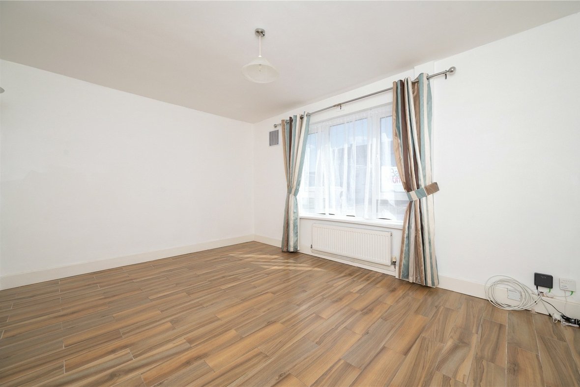 3 Bedroom House New InstructionHouse New Instruction in Pemberton Close, St. Albans, Hertfordshire - View 5 - Collinson Hall