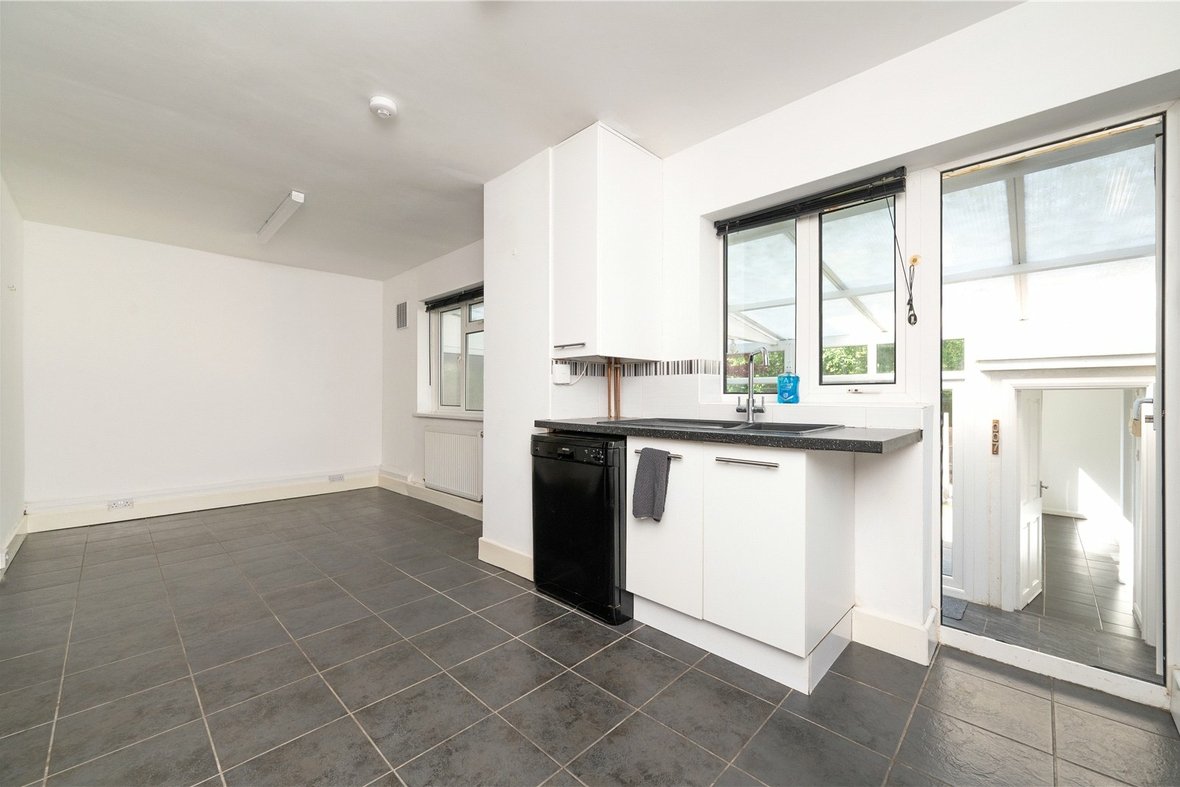 3 Bedroom House New InstructionHouse New Instruction in Pemberton Close, St. Albans, Hertfordshire - View 13 - Collinson Hall