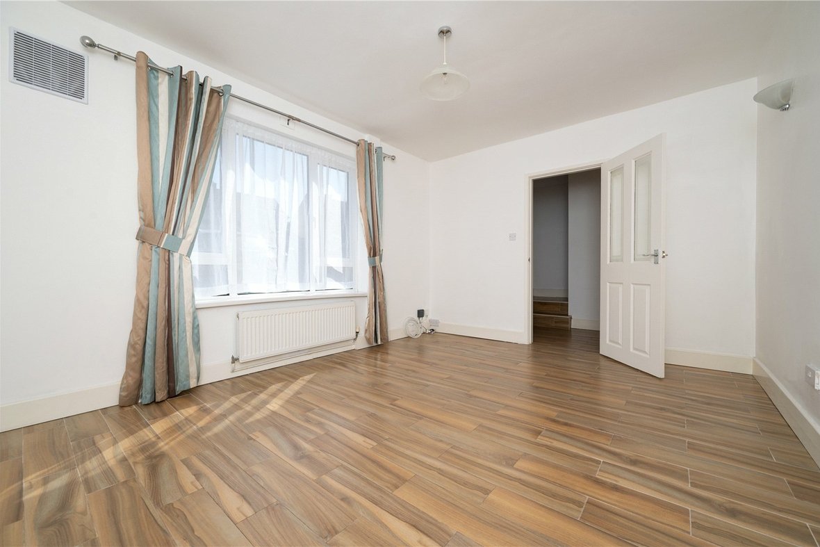 3 Bedroom House New InstructionHouse New Instruction in Pemberton Close, St. Albans, Hertfordshire - View 2 - Collinson Hall