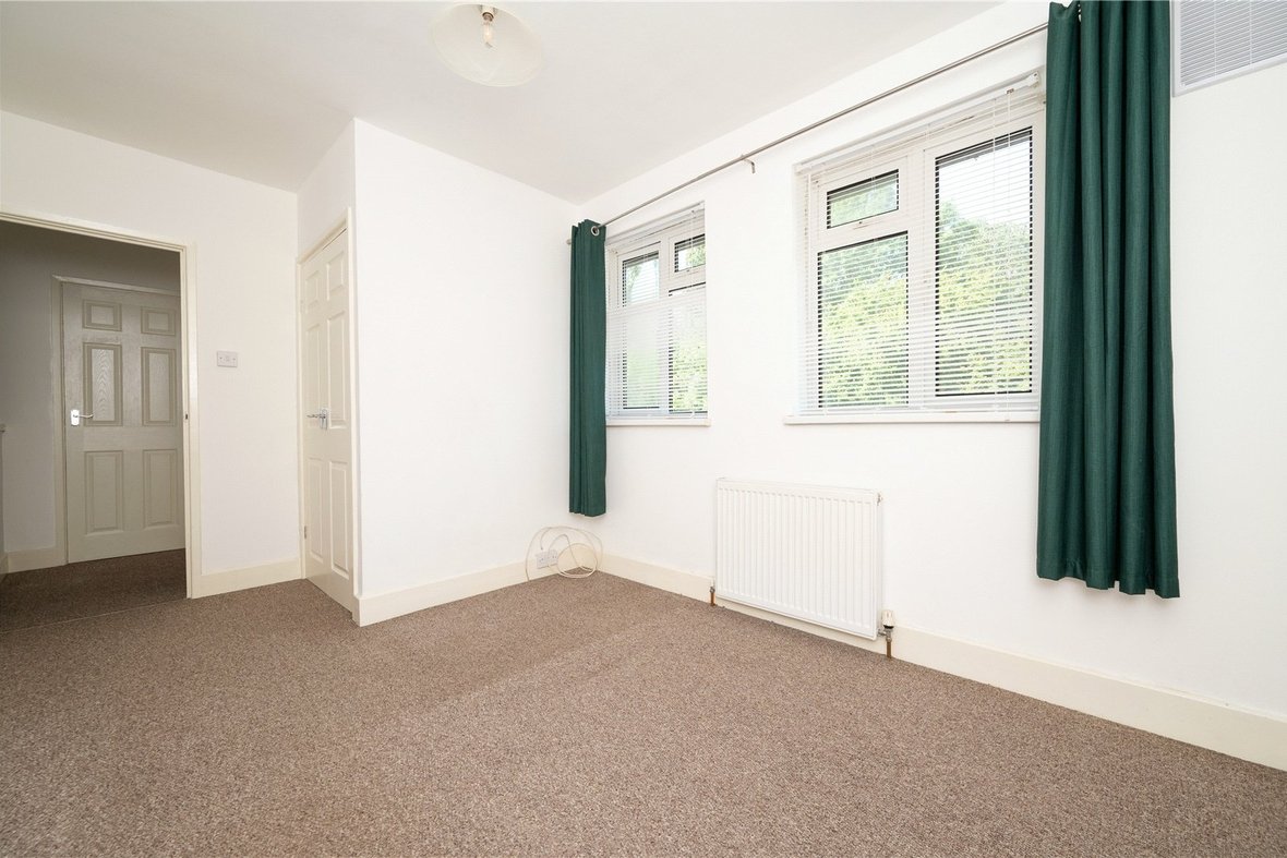 3 Bedroom House New InstructionHouse New Instruction in Pemberton Close, St. Albans, Hertfordshire - View 10 - Collinson Hall
