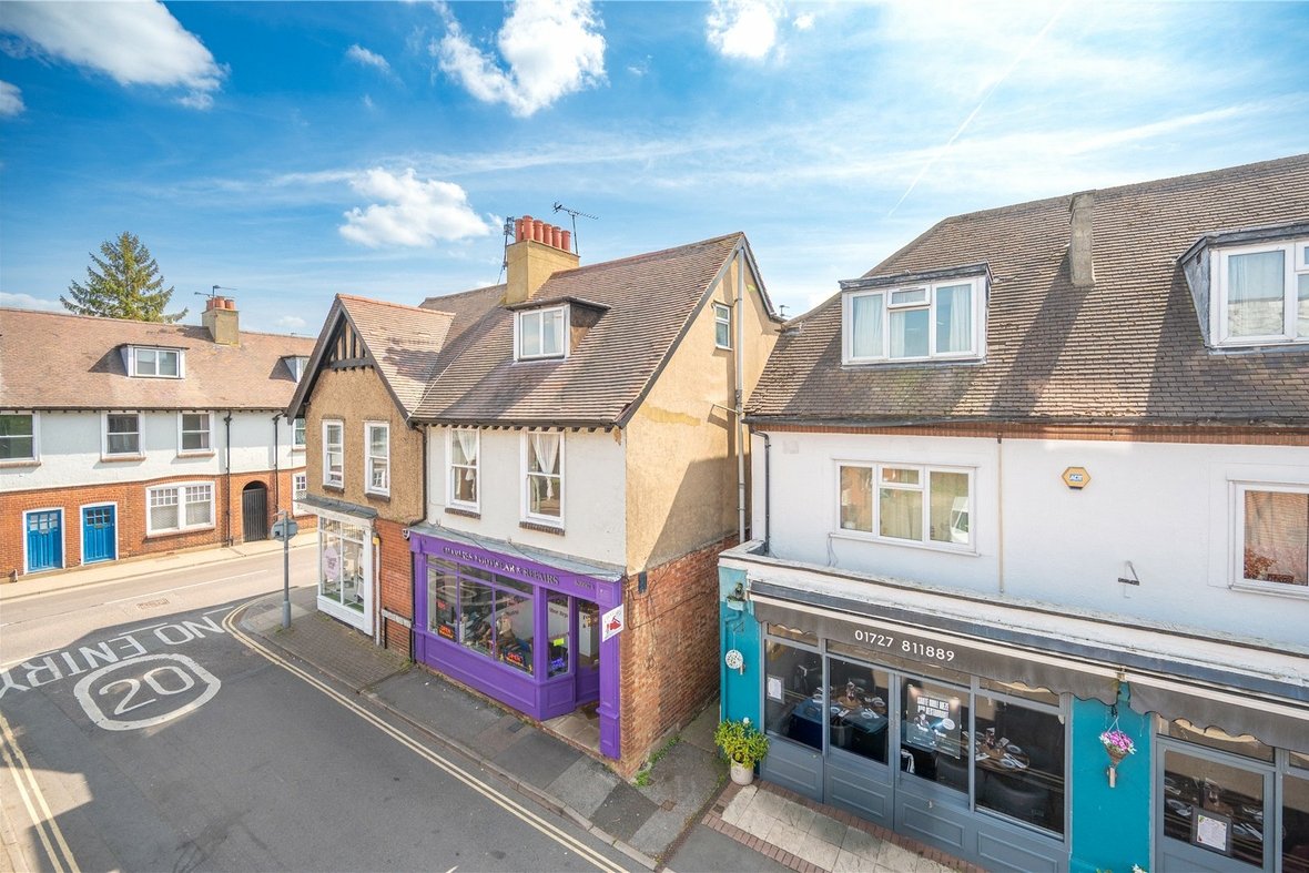 2 Bedroom Apartment LetApartment Let in Adelaide Street, St. Albans - View 1 - Collinson Hall
