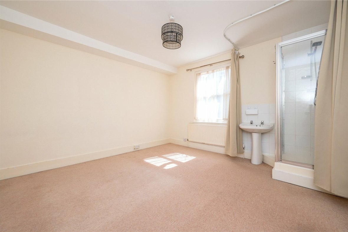 2 Bedroom Apartment LetApartment Let in Adelaide Street, St. Albans - View 9 - Collinson Hall