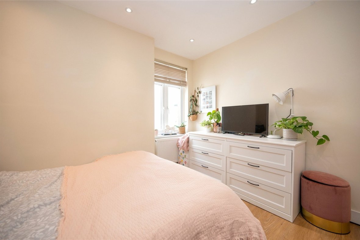 2 Bedroom Apartment LetApartment Let in Grosvenor Road, St. Albans - View 7 - Collinson Hall