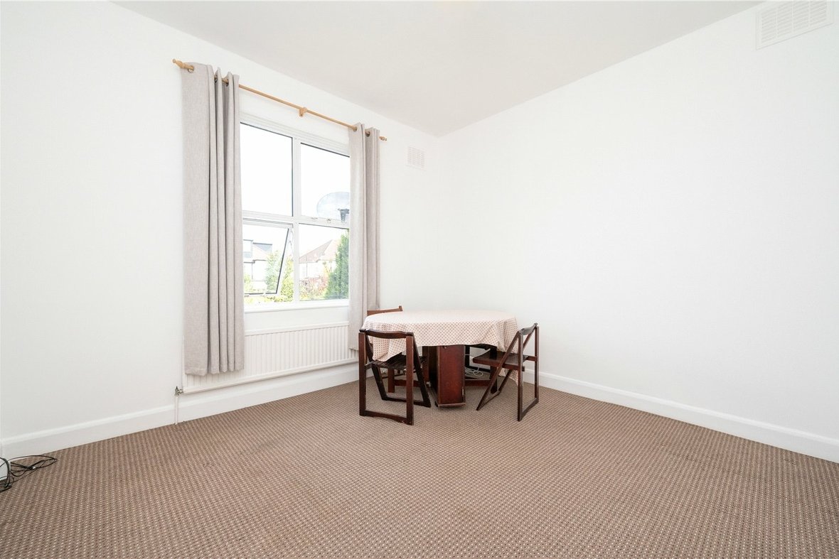 1 Bedroom Apartment Let AgreedApartment Let Agreed in James Avenue, Off Anson Road, Cricklewood - View 6 - Collinson Hall