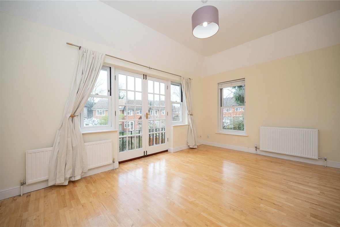 2 Bedroom Apartment LetApartment Let in Hillside Road, St. Albans, Hertfordshire - View 5 - Collinson Hall