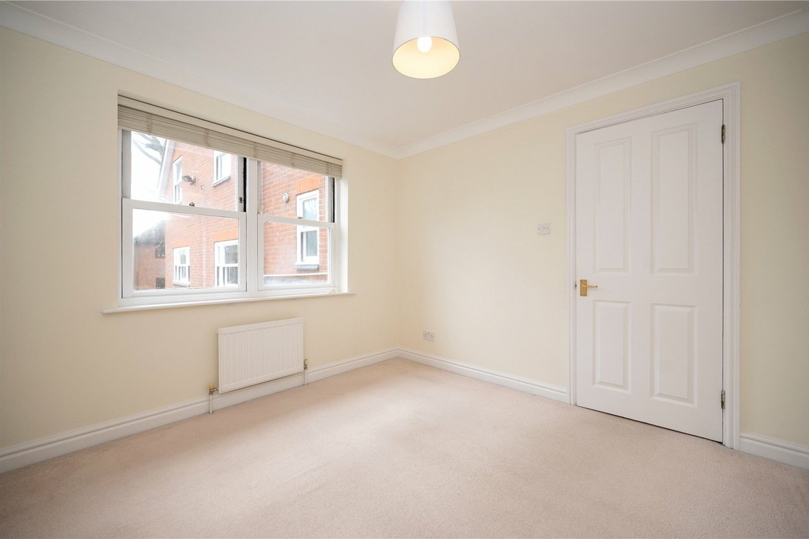 2 Bedroom Apartment LetApartment Let in Hillside Road, St. Albans, Hertfordshire - View 9 - Collinson Hall