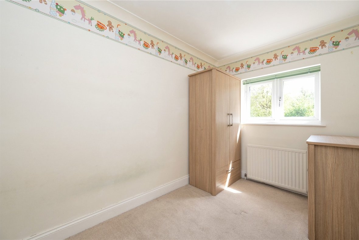3 Bedroom House LetHouse Let in Batchwood Drive, St. Albans, Hertfordshire - View 5 - Collinson Hall