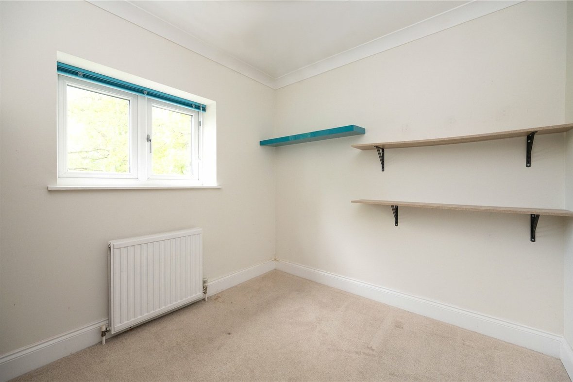 3 Bedroom House LetHouse Let in Batchwood Drive, St. Albans, Hertfordshire - View 7 - Collinson Hall