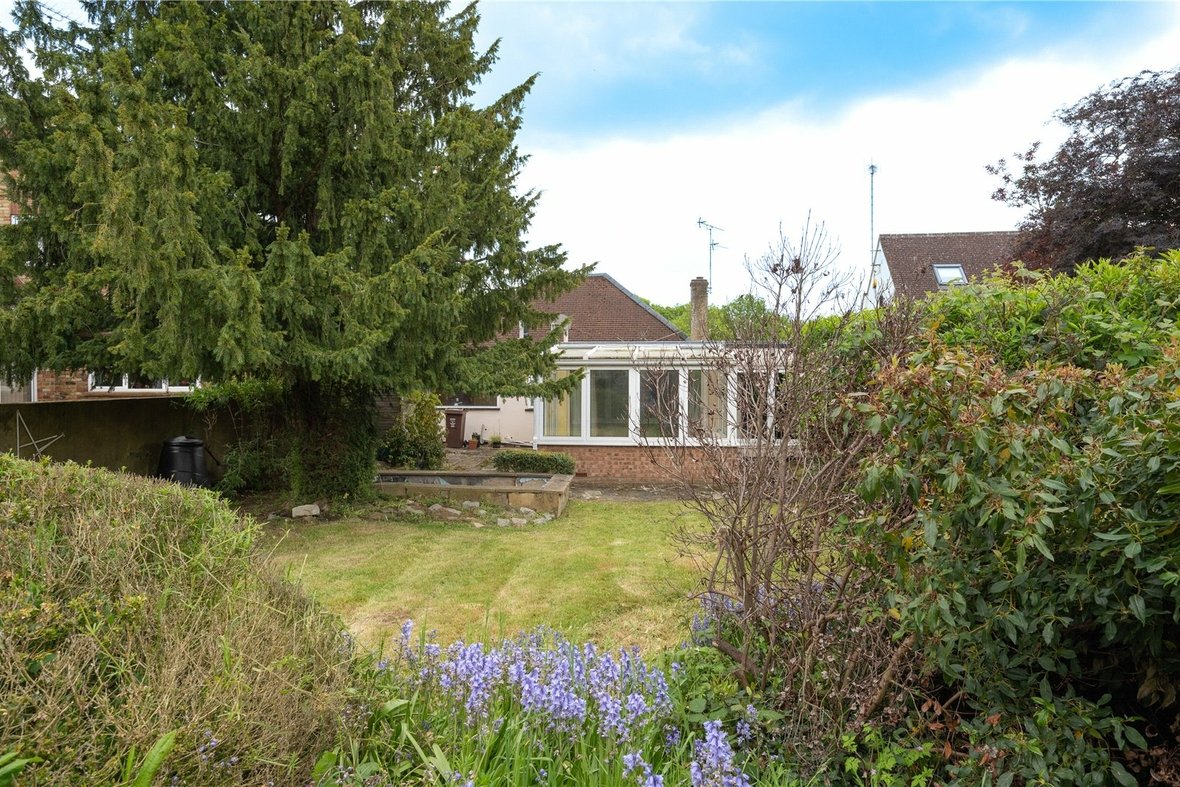 2 Bedroom Bungalow Sold Subject to ContractBungalow Sold Subject to Contract in Bucknalls Drive, Bricket Wood, St. Albans - View 15 - Collinson Hall