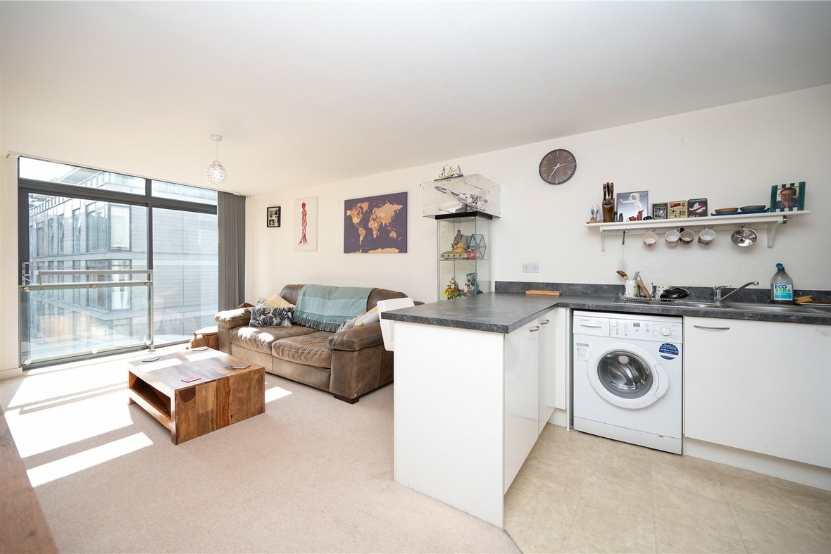 1 Bedroom Apartment Sold Subject to ContractApartment Sold Subject to Contract in Newsom Place, Hatfield Road, St. Albans - View 4 - Collinson Hall