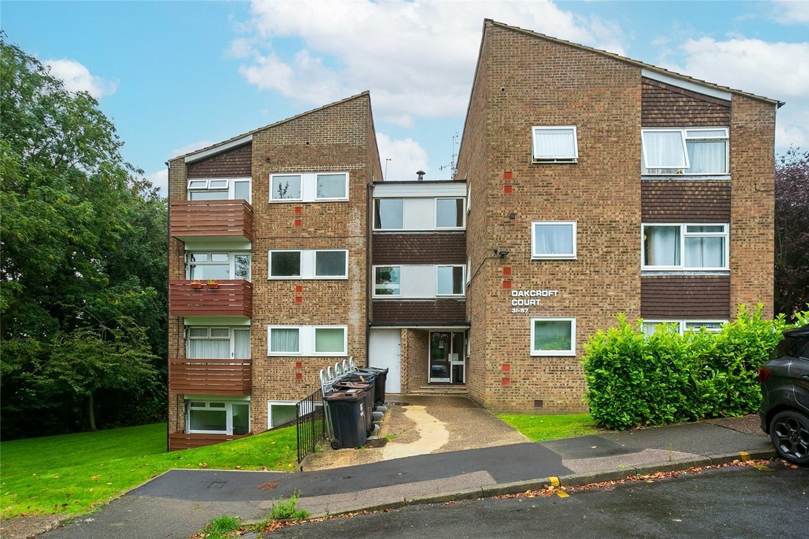 1 Bedroom Apartment Let AgreedApartment Let Agreed in Fern Drive, Hemel Hempstead, Hertfordshire - View 1 - Collinson Hall