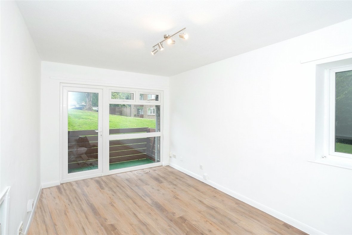 1 Bedroom Apartment Let AgreedApartment Let Agreed in Fern Drive, Hemel Hempstead, Hertfordshire - View 4 - Collinson Hall
