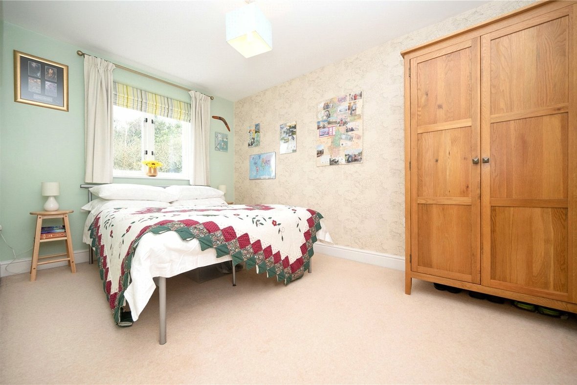 4 Bedroom House Let AgreedHouse Let Agreed in Rosedene End, Watford Road, St. Albans, Hertfordshire - View 18 - Collinson Hall